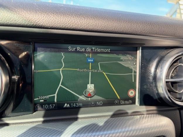 MERCEDES-BENZ SLC 180 AMG Pack Night Airscarf ILS  