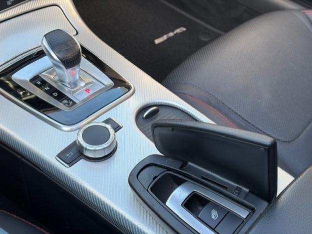 MERCEDES-BENZ SLC 180 AMG Pack Night Airscarf ILS  
