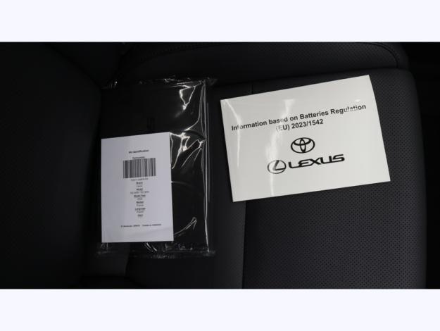 LEXUS ES 2.5 300H LUXE AUTO  