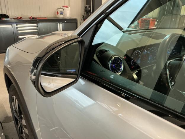 MERCEDES-BENZ GLB 200 Luxury Line Attelage  
