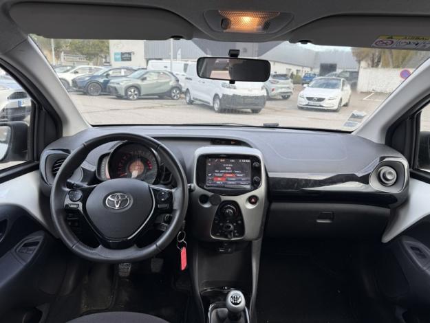 TOYOTA Aygo x-play  1.0 69 ch 