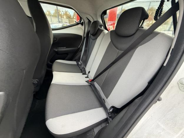 TOYOTA Aygo x-play  1.0 69 ch 