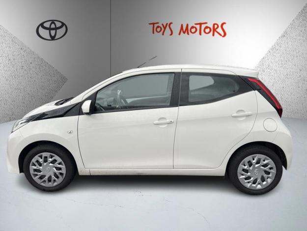 TOYOTA Aygo 1.0 69  X-PLAY  