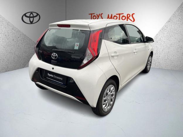 TOYOTA Aygo 1.0 69  X-PLAY  