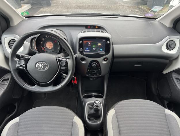 TOYOTA Aygo 1.0 69  X-PLAY  