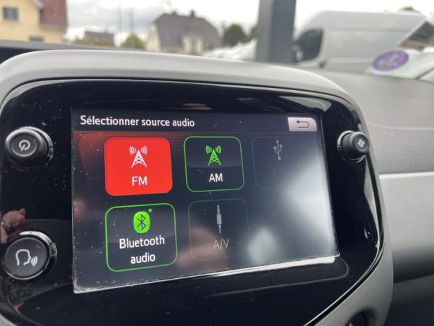 TOYOTA Aygo 1.0 69  X-PLAY  