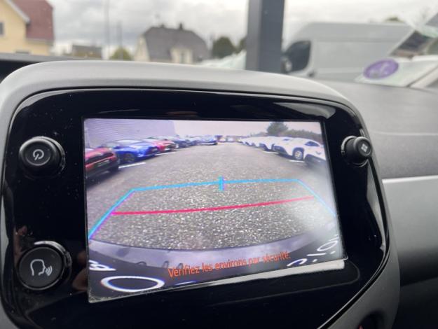 TOYOTA Aygo 1.0 69  X-PLAY  