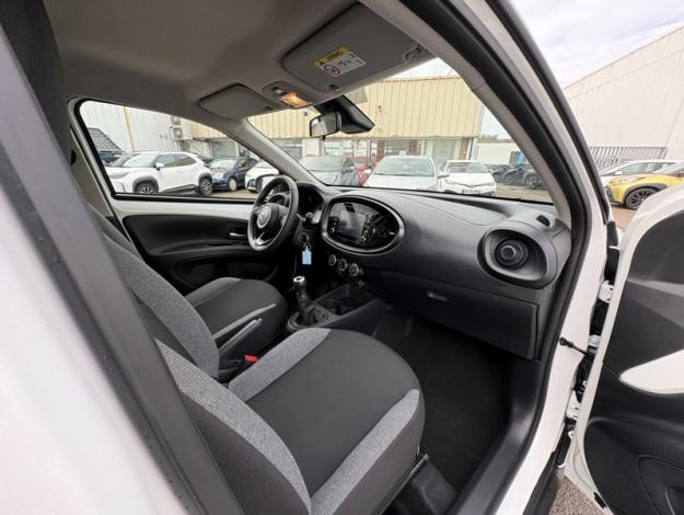 TOYOTA Aygo X 1.0 VVT-I 72 DYNAMIC  