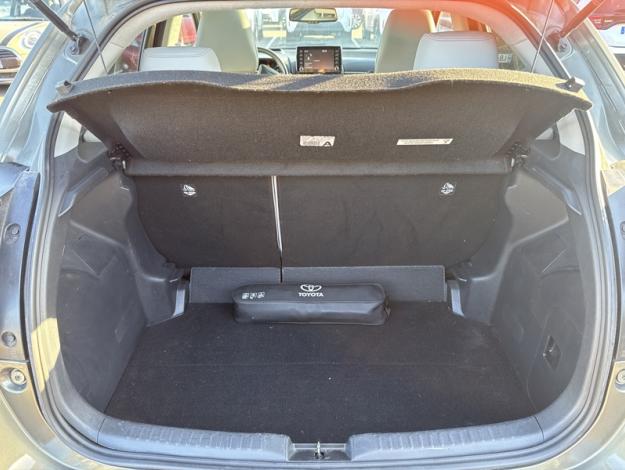 TOYOTA Yaris 1.5 HYBRID 116H ICONIC   