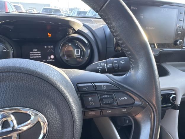 TOYOTA Yaris 1.5 HYBRID 116H ICONIC   