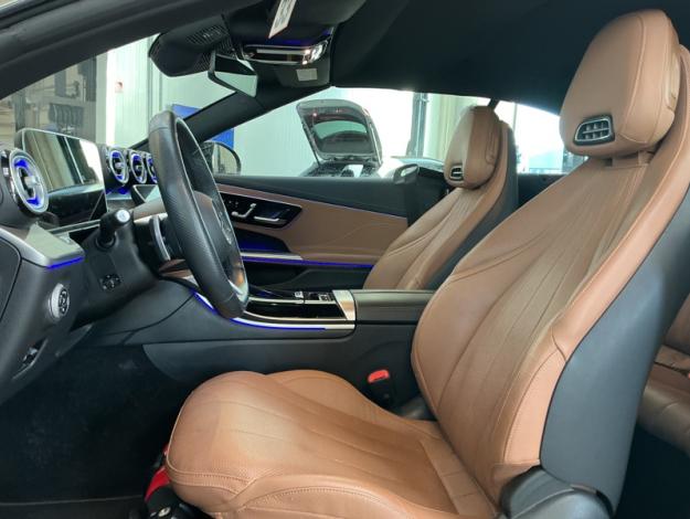 MERCEDES-BENZ CLE 200 Cabriolet AMG Burmester Attelage  