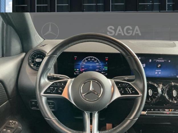 MERCEDES-BENZ GLA 250 e Luxury Line Attelage  