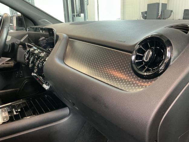 MERCEDES-BENZ GLA 250 e Luxury Line Attelage  