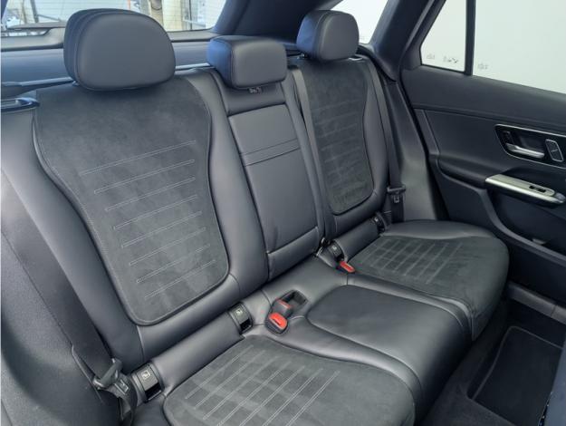 MERCEDES-BENZ GLC SUV GLC 300 e  Hybrid EQ 4MATIC AMG Line  GLC 300 e  Hybrid EQ 4MATIC AMG Line