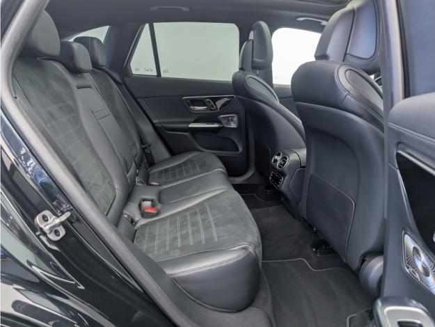 MERCEDES-BENZ GLC SUV GLC 300 e  Hybrid EQ 4MATIC AMG Line  GLC 300 e  Hybrid EQ 4MATIC AMG Line