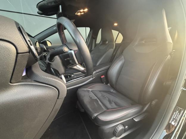 MERCEDES-BENZ Classe A 180 AMG Line  