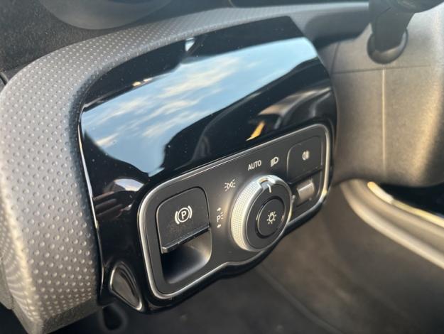 MERCEDES-BENZ Classe A 180 AMG Line  