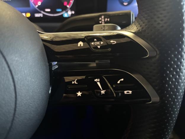 MERCEDES-BENZ Classe A 180 AMG Line  
