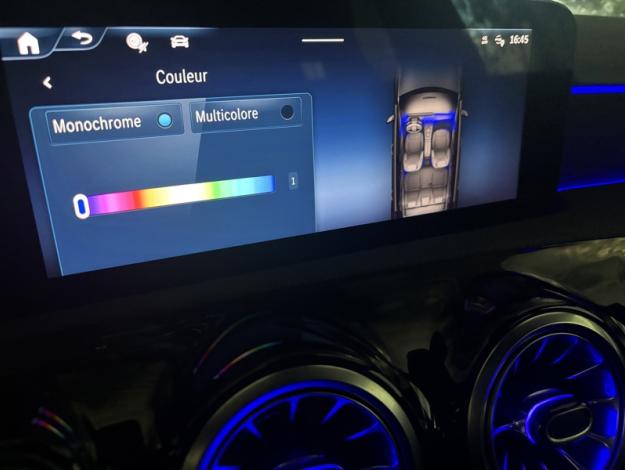 MERCEDES-BENZ Classe A 180 AMG Line  