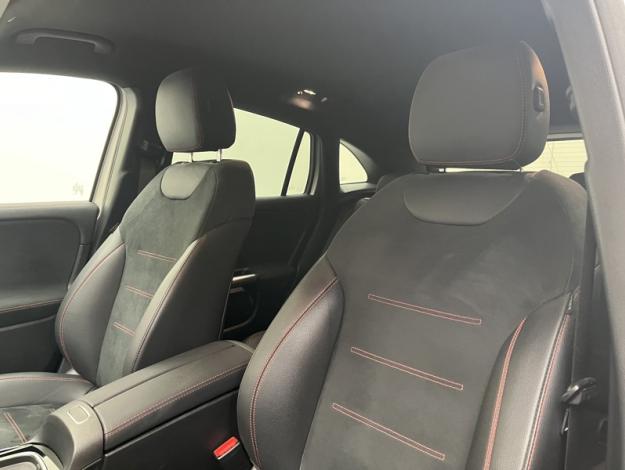 MERCEDES-BENZ GLA 200 d AMG Line  