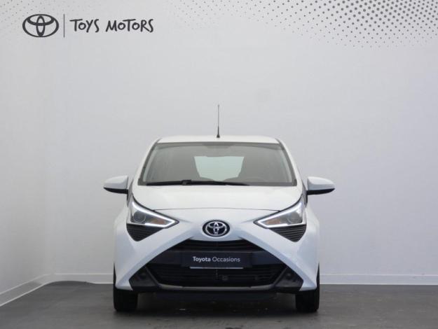 TOYOTA Aygo 1.0 VVT-i x-play  