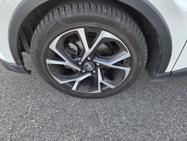 TOYOTA C-HR 122h Design  