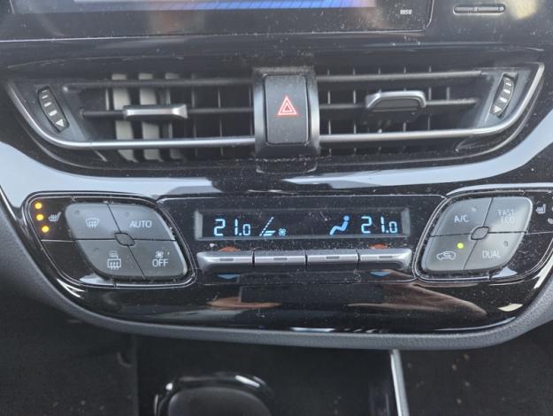 TOYOTA C-HR 122h Design  