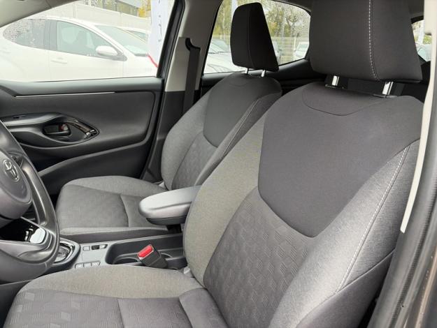 TOYOTA Yaris 116h Design Pack  