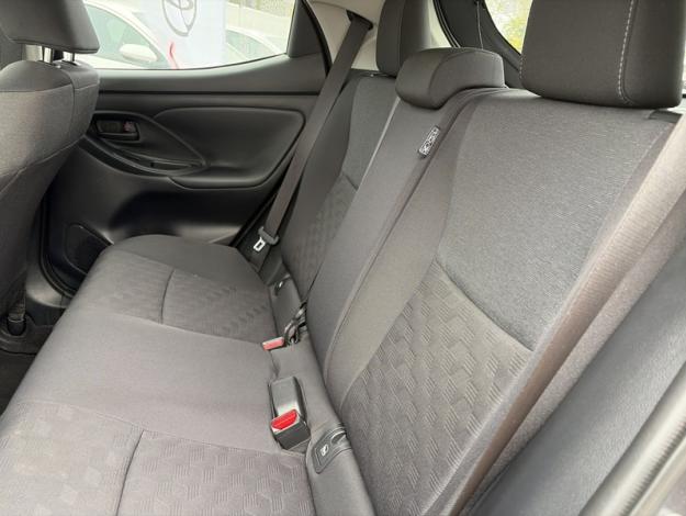 TOYOTA Yaris 116h Design Pack  