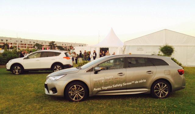 Un violon sur le Sable