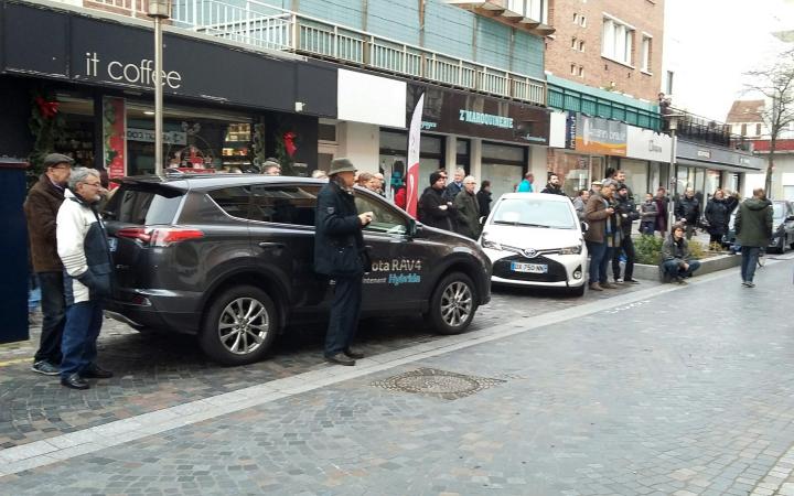 Des Toyota au marché de Noël de Dunkerque