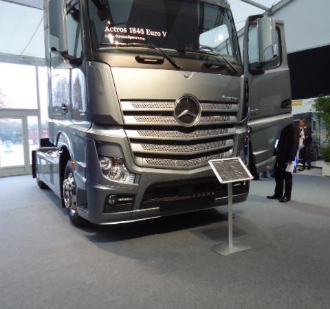 Présentation du Nouvel Actros à Satory