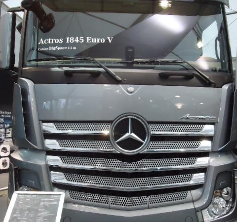 Présentation du Nouvel Actros à Satory