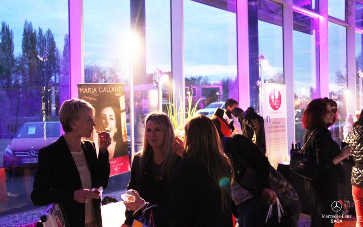 Des filles et la Mercedes SLC : Girls Only Angers