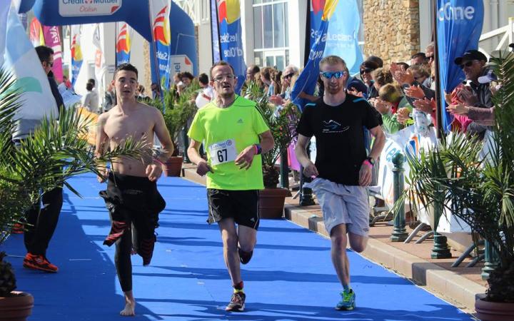 TRIATHLON DES ENTREPRISES TOYS MOTORS 2016