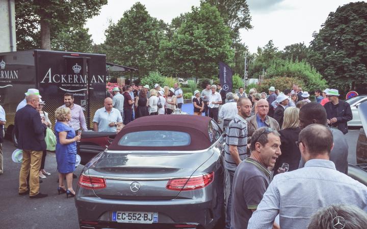 Présentation des cabriolets à Saumur