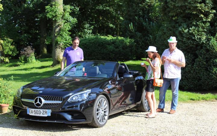 Présentation des cabriolets au Château de Hendecourt