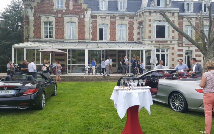 Présentation des cabriolets au Château de Tilques