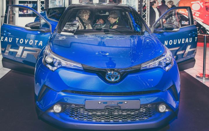 Le Havre : C-HR et Hilux Dakar 2017