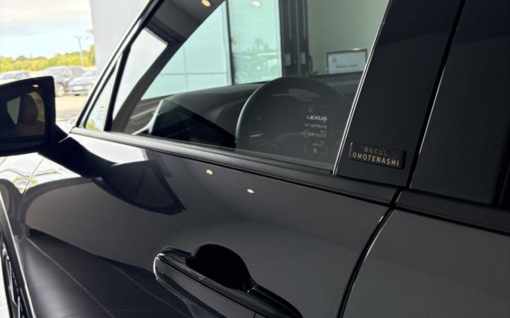 Livraison Exclusive à Lexus La Rochelle