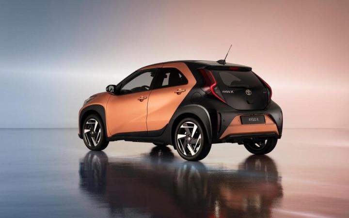 AYGO X