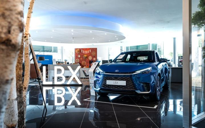 Lexus Tours
