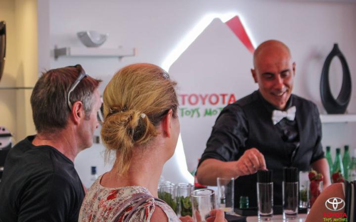 Toys Motors Rouen : Nouveau Showroom et ambiance estivale