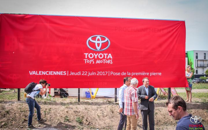 Toys Motors Valenciennes : Pose de la première pierre