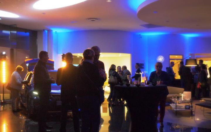 LANCEMENT LEXUS CT
