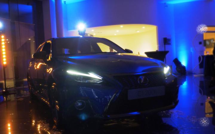 LANCEMENT LEXUS CT