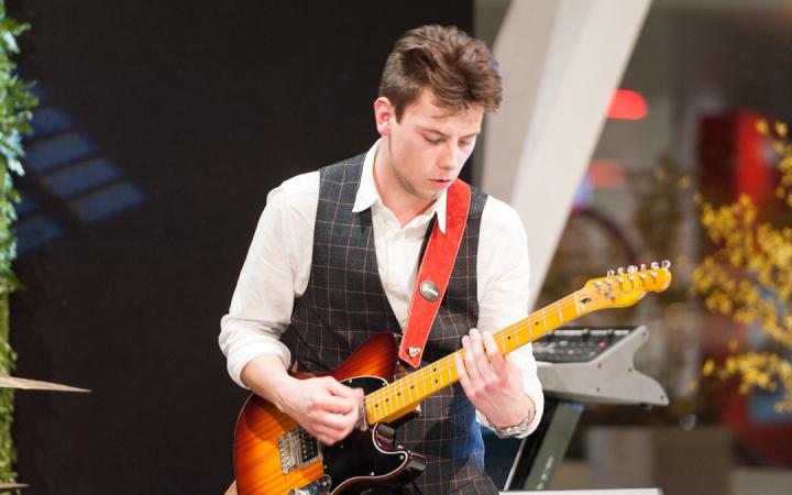 Toys Motors Valenciennes : Ouverture et inauguration