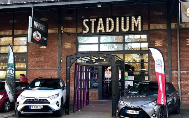 Rouen : Un artiste de taille, une scène hors du commun et notre nouveau RAV4