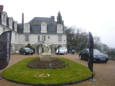Lexus Tours au Château de Beaulieu pour les Essais Hybrides Lexus