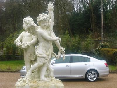 Lexus Tours au Château de Beaulieu pour les Essais Hybrides Lexus